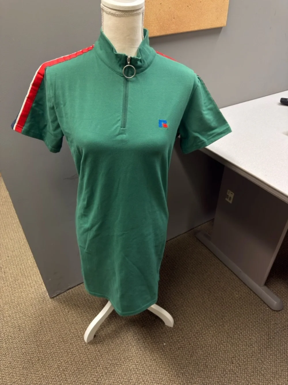 Green Half-Zip Tennis Dress Red‎ & White Shoulder Stripes by Russell Athletics M